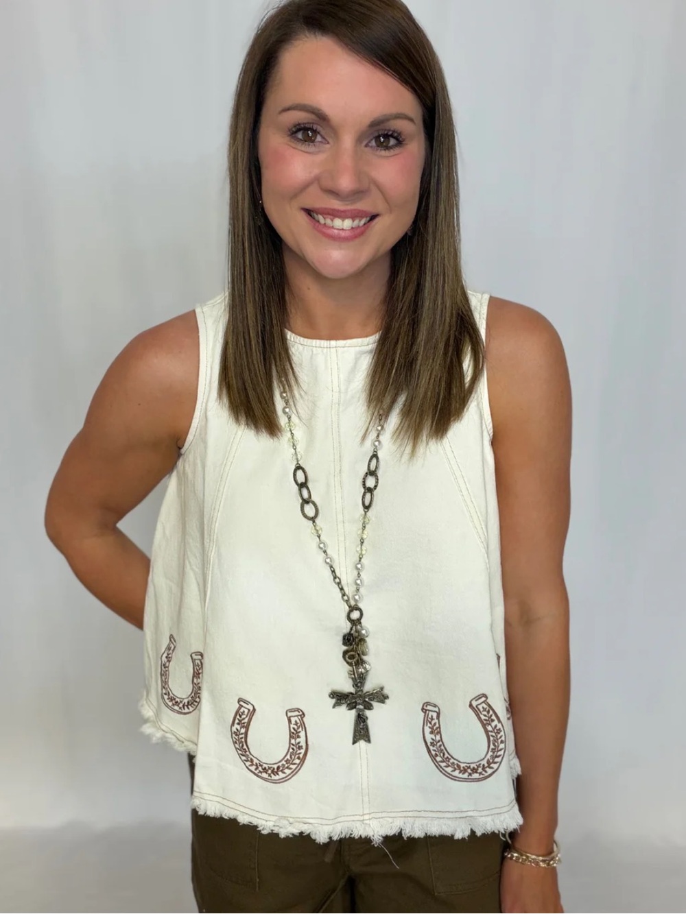 NWOT-Peach Love Creme Denim Horseshoe Swing Top